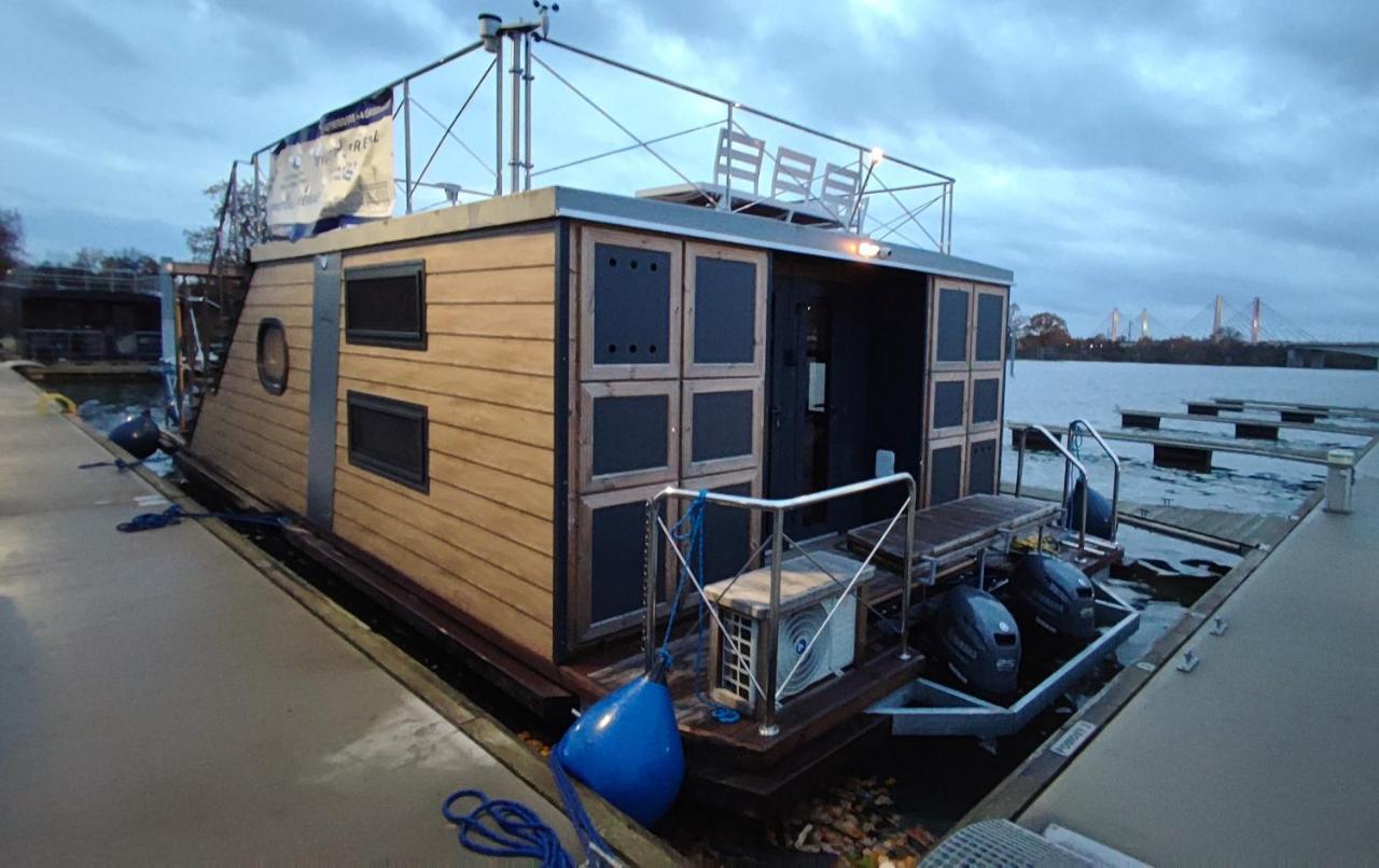 Houseboat Water King Apartament Plywajacy Dom Na Wodzie, 7 Os ヴロツワフ エクステリア 写真