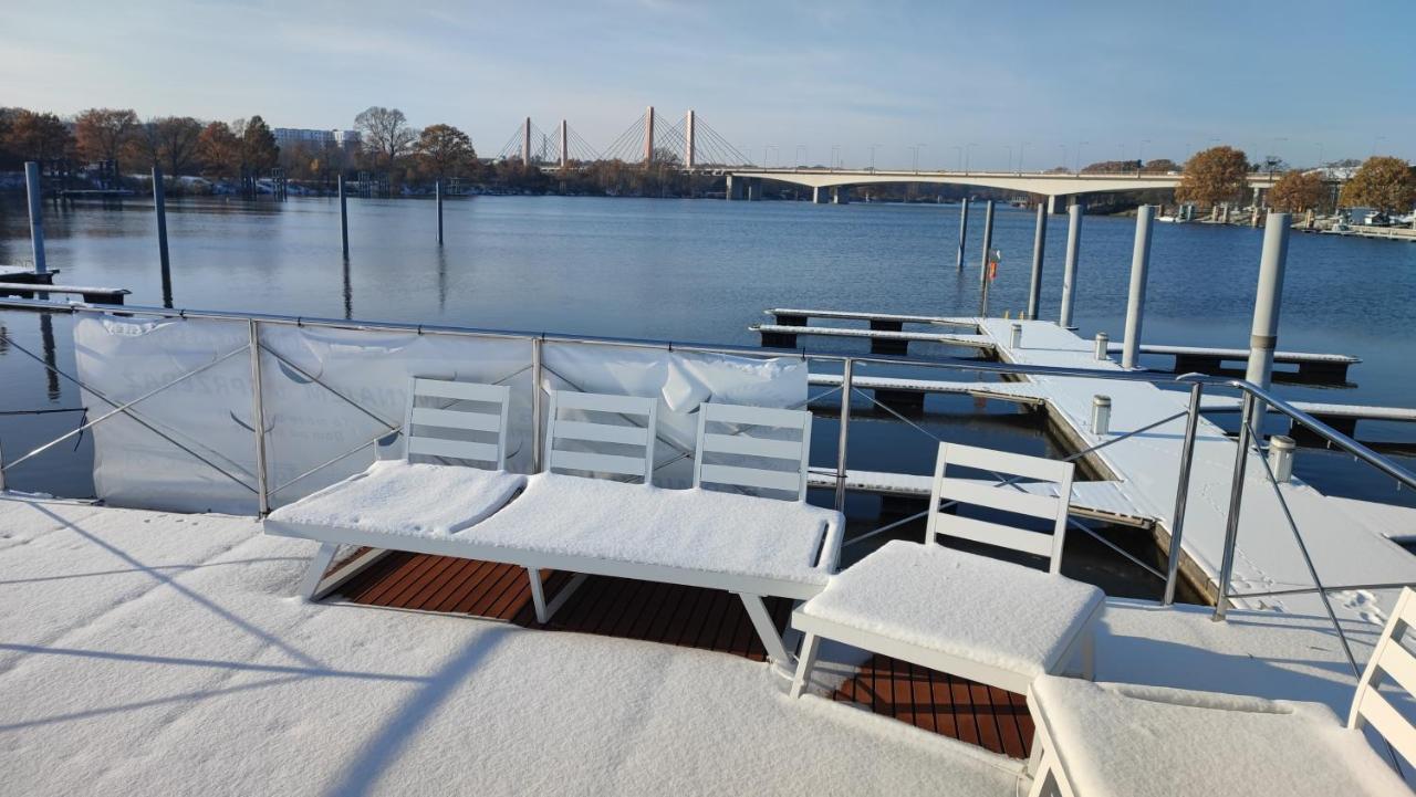 Houseboat Water King Apartament Plywajacy Dom Na Wodzie, 7 Os ヴロツワフ エクステリア 写真
