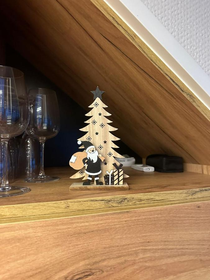 Houseboat Water King Apartament Plywajacy Dom Na Wodzie, 7 Os ヴロツワフ エクステリア 写真